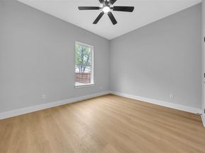 302 W west coral Way , Grand Prairie Texas 75051