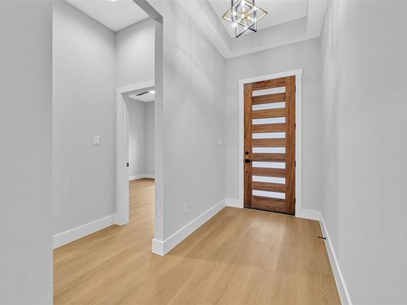 302 W west coral Way , Grand Prairie Texas 75051