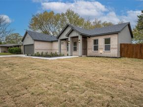 302 W west coral Way , Grand Prairie Texas 75051