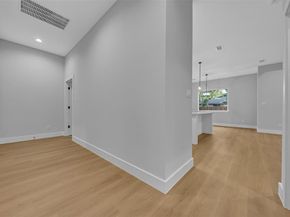 302 W west coral Way , Grand Prairie Texas 75051