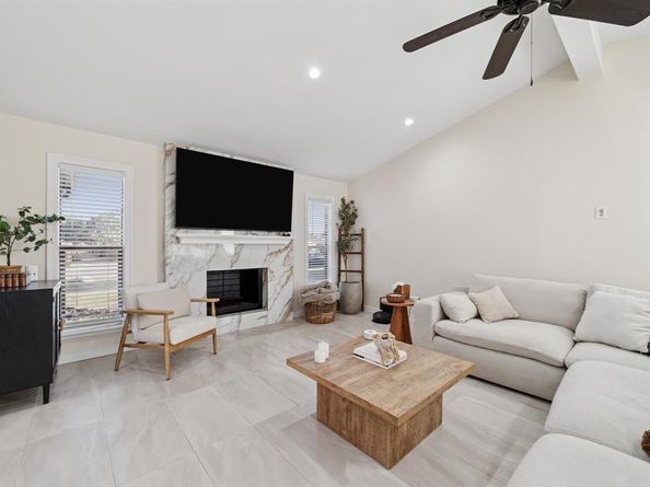 2926  Chariot Lane , Garland Texas 75044