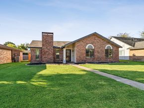 2926  Chariot Lane , Garland Texas 75044