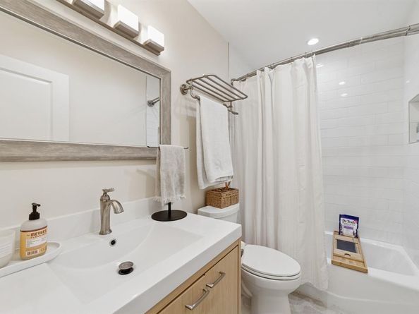 2926  Chariot Lane , Garland Texas 75044