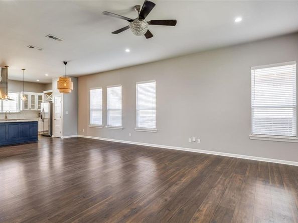 619  Buckalew Street , Dallas Texas 75208