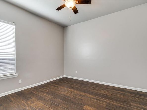 619  Buckalew Street , Dallas Texas 75208