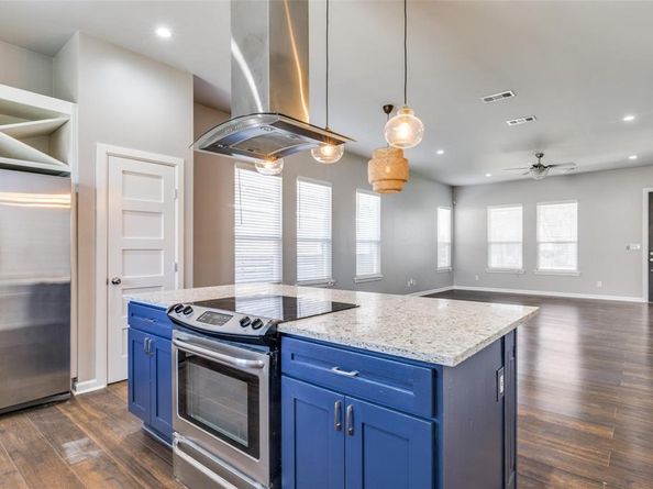 619  Buckalew Street , Dallas Texas 75208