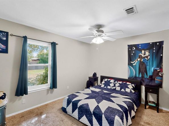 6617  Whitley Road , Watauga Texas 76148