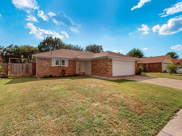 6617  Whitley Road , Watauga Texas 76148