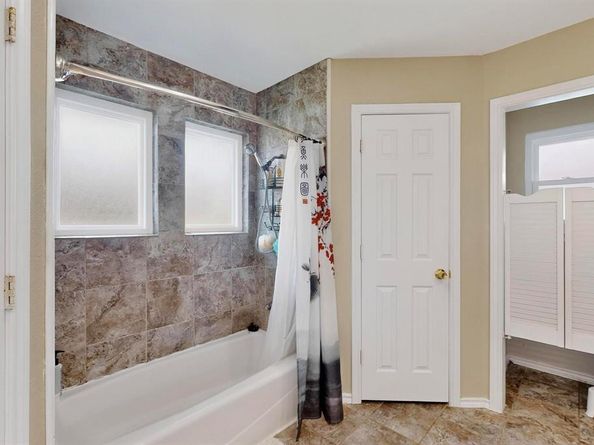 6617  Whitley Road , Watauga Texas 76148