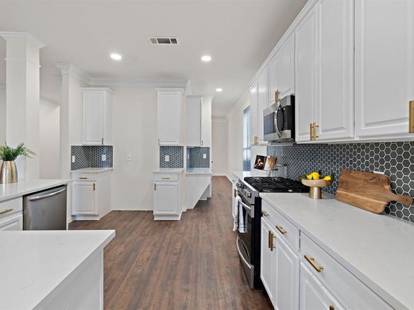 1245  Mission Drive , Rockwall Texas 75087