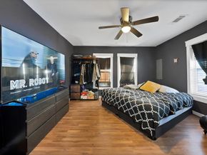 1610  Whitaker Avenue , Dallas Texas 75216