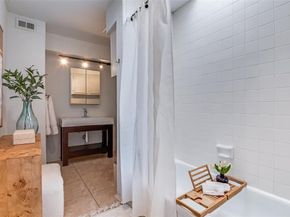 4411  Gilbert Avenue  10, Dallas Texas 75219