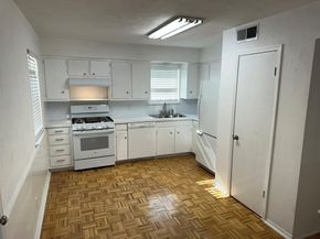 1002  Tahoe Drive , Garland Texas 75043