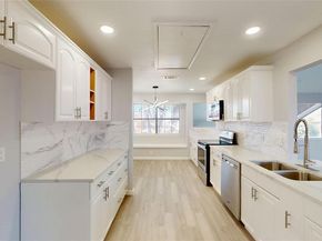 1618  San Francisco Street , Carrollton Texas 75007