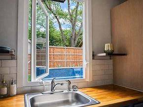 2022  Glenco Terrace , Fort Worth Texas 76110
