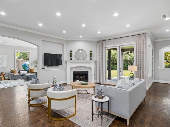 9668  Rockpoint Court , Dallas Texas 75238