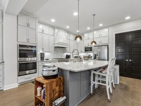 1017  Gardenia Street , Carrollton Texas 75007