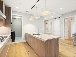 3130 N Harwood Street  905, Dallas Texas 75201