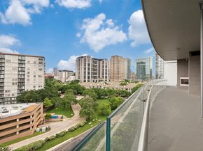 3130 N Harwood Street  905, Dallas Texas 75201