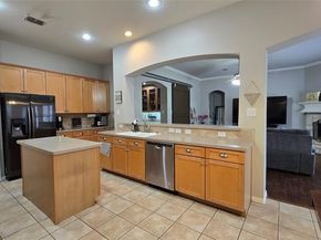 16  Mary Lou Court , Mansfield Texas 76063