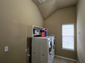 16  Mary Lou Court , Mansfield Texas 76063