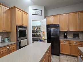 16  Mary Lou Court , Mansfield Texas 76063