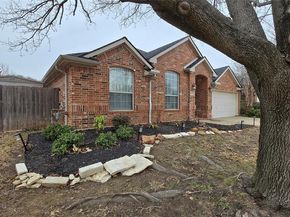 16  Mary Lou Court , Mansfield Texas 76063
