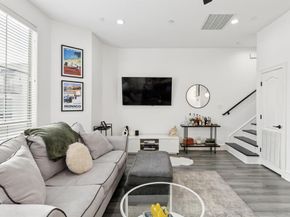 2100 N Fitzhugh Avenue  D, Dallas Texas 75204