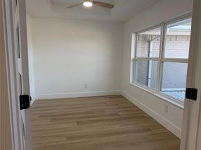 129  Oak Trail , Burleson Texas 76028