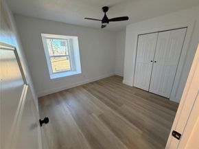 129  Oak Trail , Burleson Texas 76028