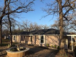 129  Oak Trail , Burleson Texas 76028