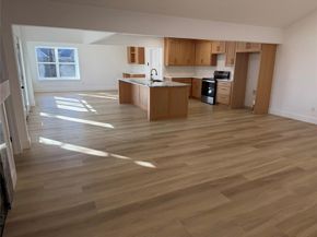 129  Oak Trail , Burleson Texas 76028