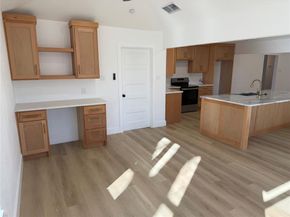 129  Oak Trail , Burleson Texas 76028