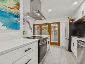 10635  Stone Canyon Road  19, Dallas Texas 75230