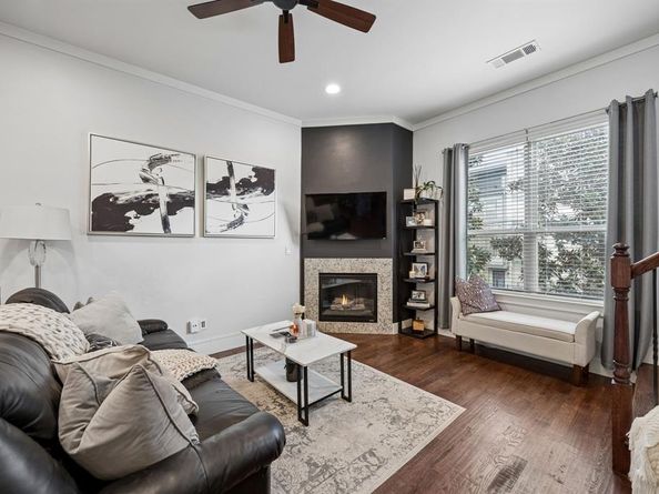 5875  Ross Avenue  9, Dallas Texas 75206