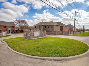 4912  Ridglea Hills Court , Fort Worth Texas 76116