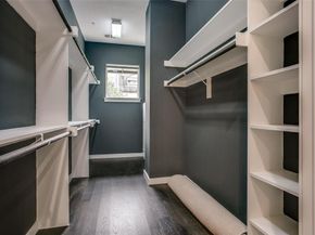 2211  Worthington Street , Dallas Texas 75204