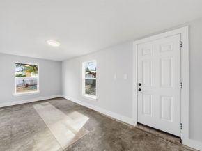 1218  Tarpley Avenue , Dallas Texas 75211