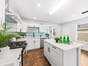 1218  Tarpley Avenue , Dallas Texas 75211