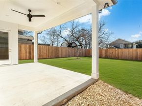 1107  Mount Auburn Avenue , Dallas Texas 75223