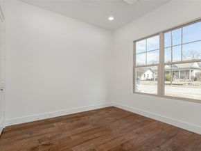 1107  Mount Auburn Avenue , Dallas Texas 75223
