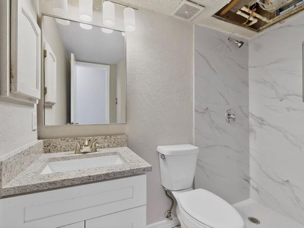 948  Carom Way , Dallas Texas 75217