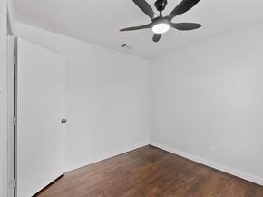 2812  San Medina Avenue , Dallas Texas 75228