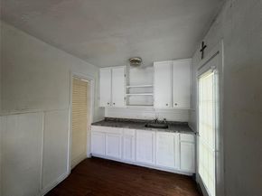 325 N Wood Street , Denton Texas 76209