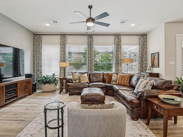 4810  Emerald Grove , Arlington Texas 76005