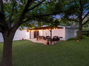 1103 W Russell Avenue , Carrollton Texas 75006