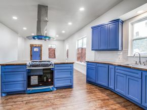 3423 S Harwood Street , Dallas Texas 75215