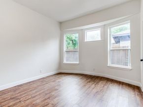 3423 S Harwood Street , Dallas Texas 75215