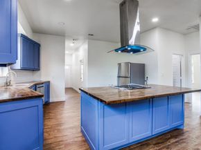 3423 S Harwood Street , Dallas Texas 75215