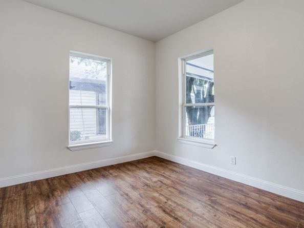 3423 S Harwood Street , Dallas Texas 75215